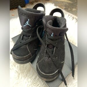 Jordan 6 Retro Black and Blue toddler Sneakers